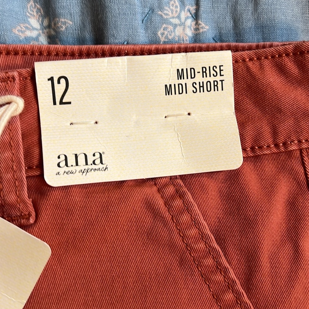 a.n.a Women's Terracotta Shorts - Picture 4 of 7